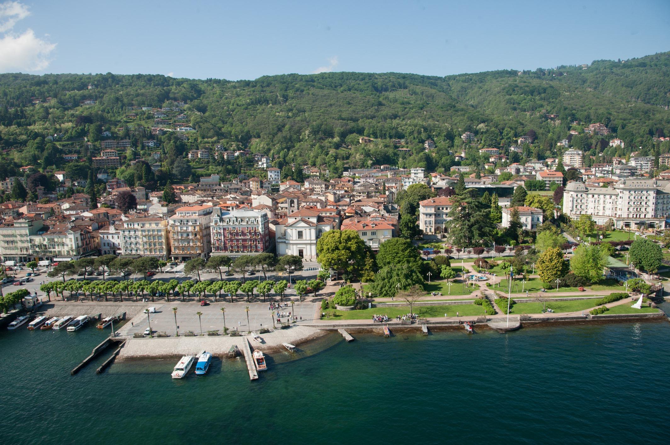 Hotel Astoria Stresa Esterno foto