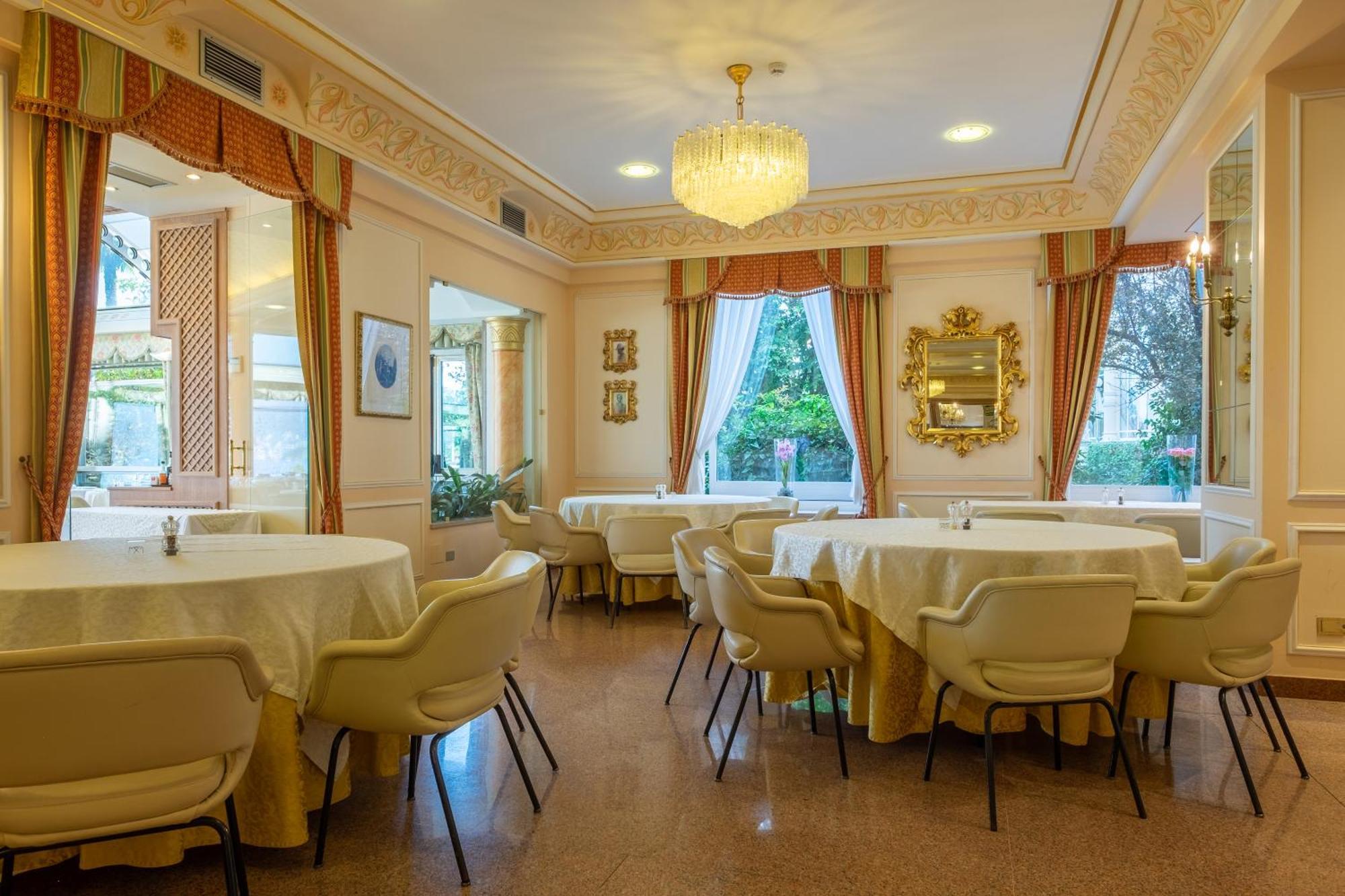 Hotel Astoria Stresa Esterno foto