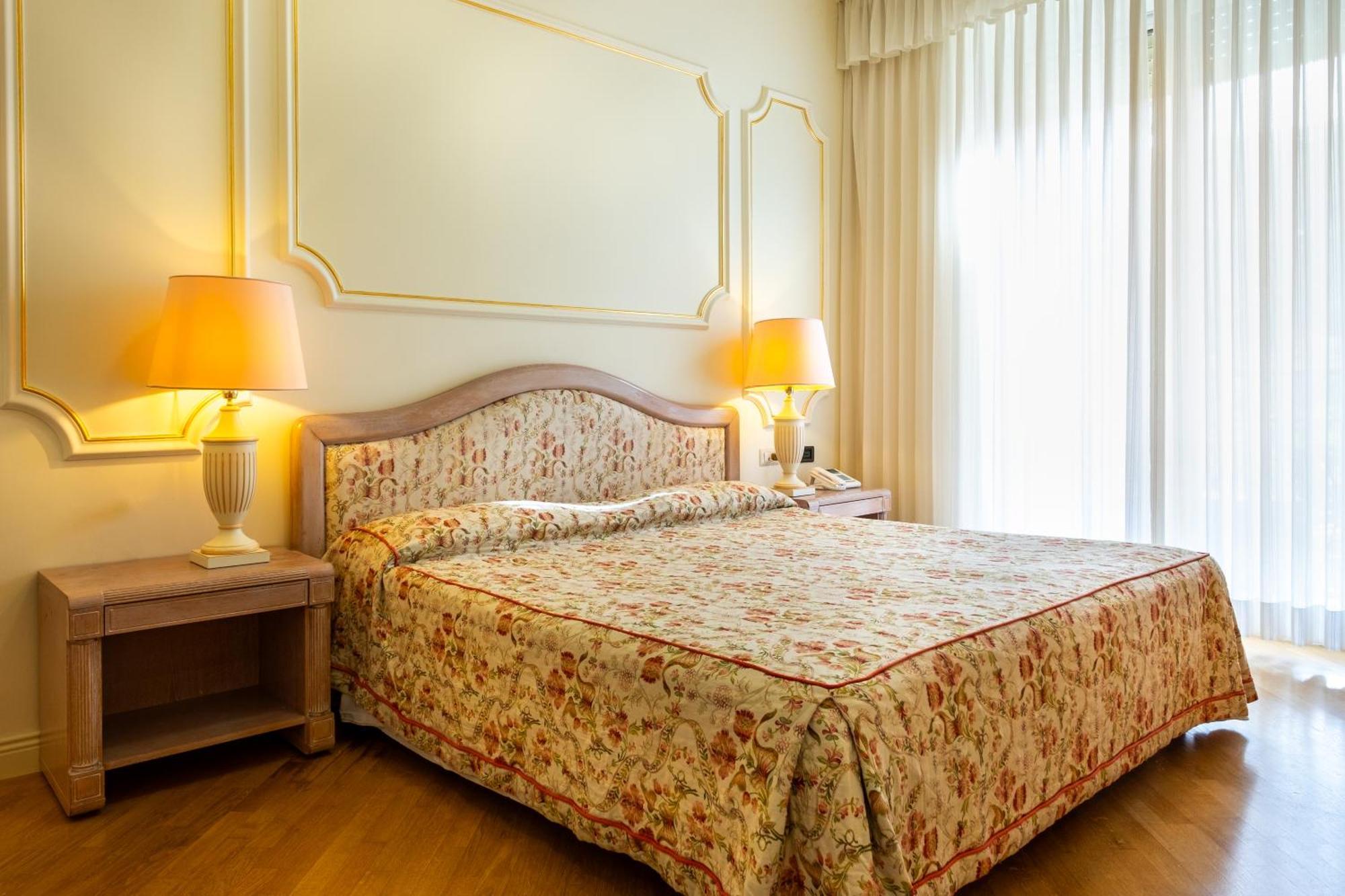 Hotel Astoria Stresa Esterno foto