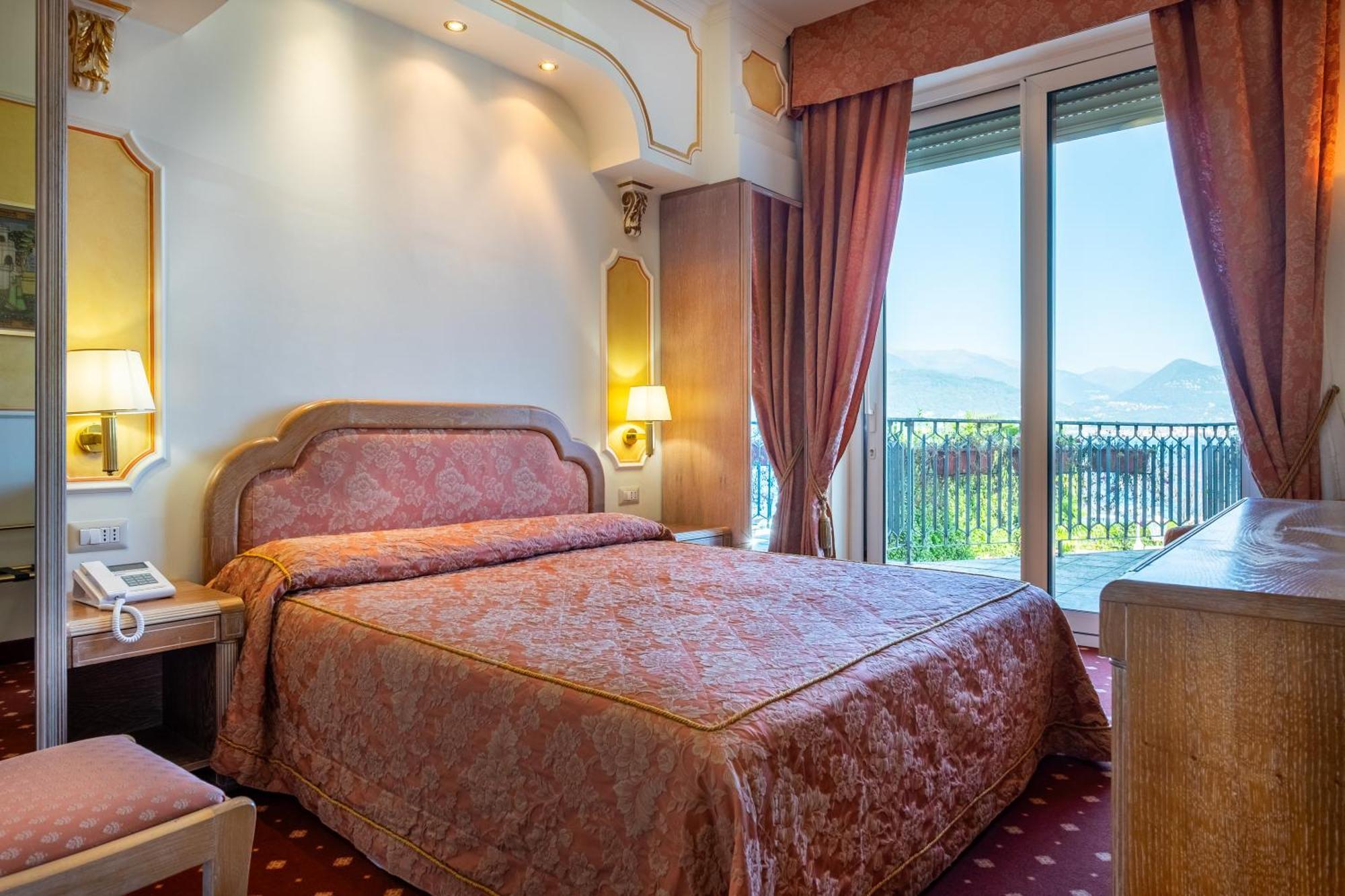Hotel Astoria Stresa Esterno foto