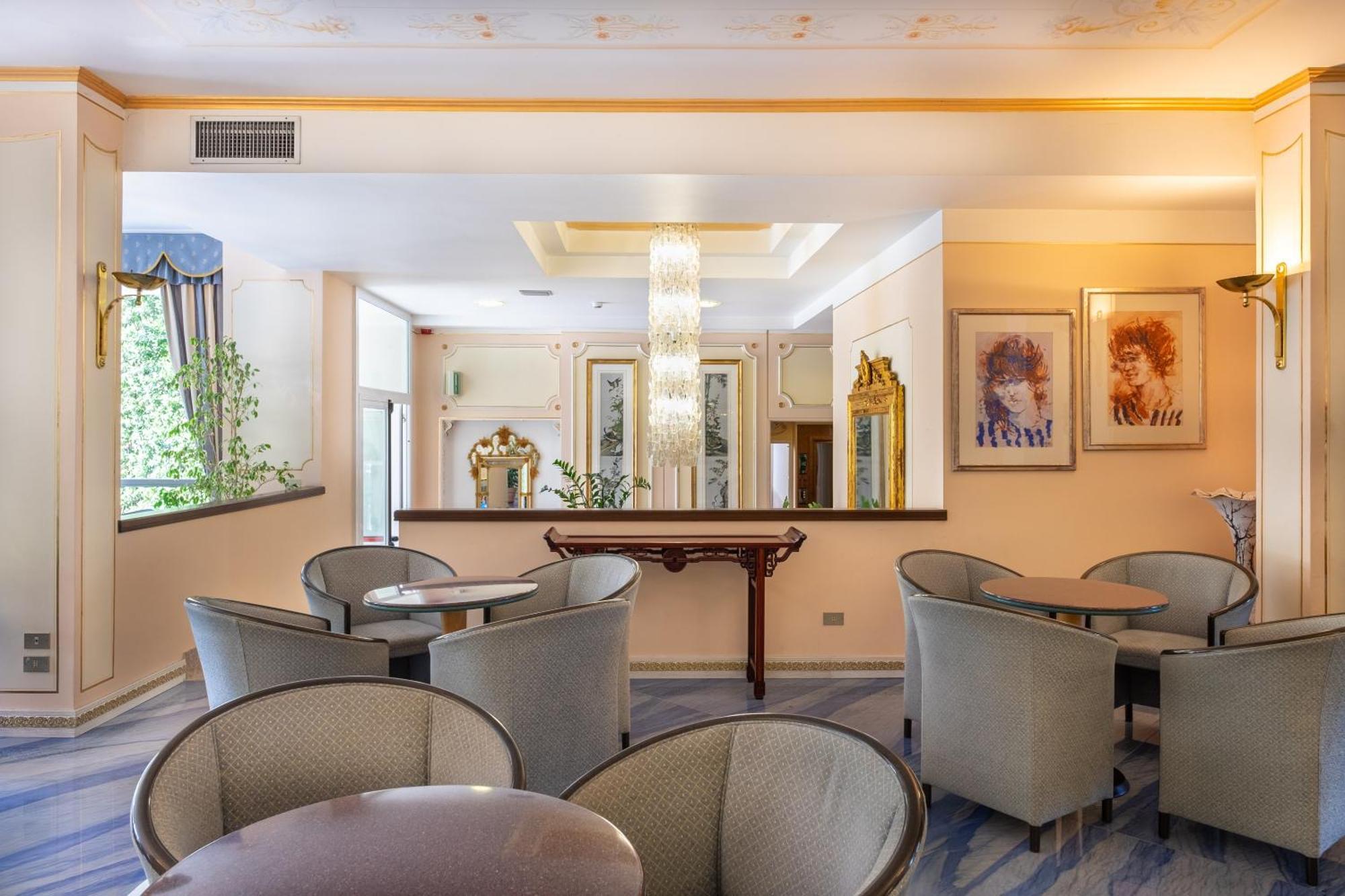 Hotel Astoria Stresa Esterno foto