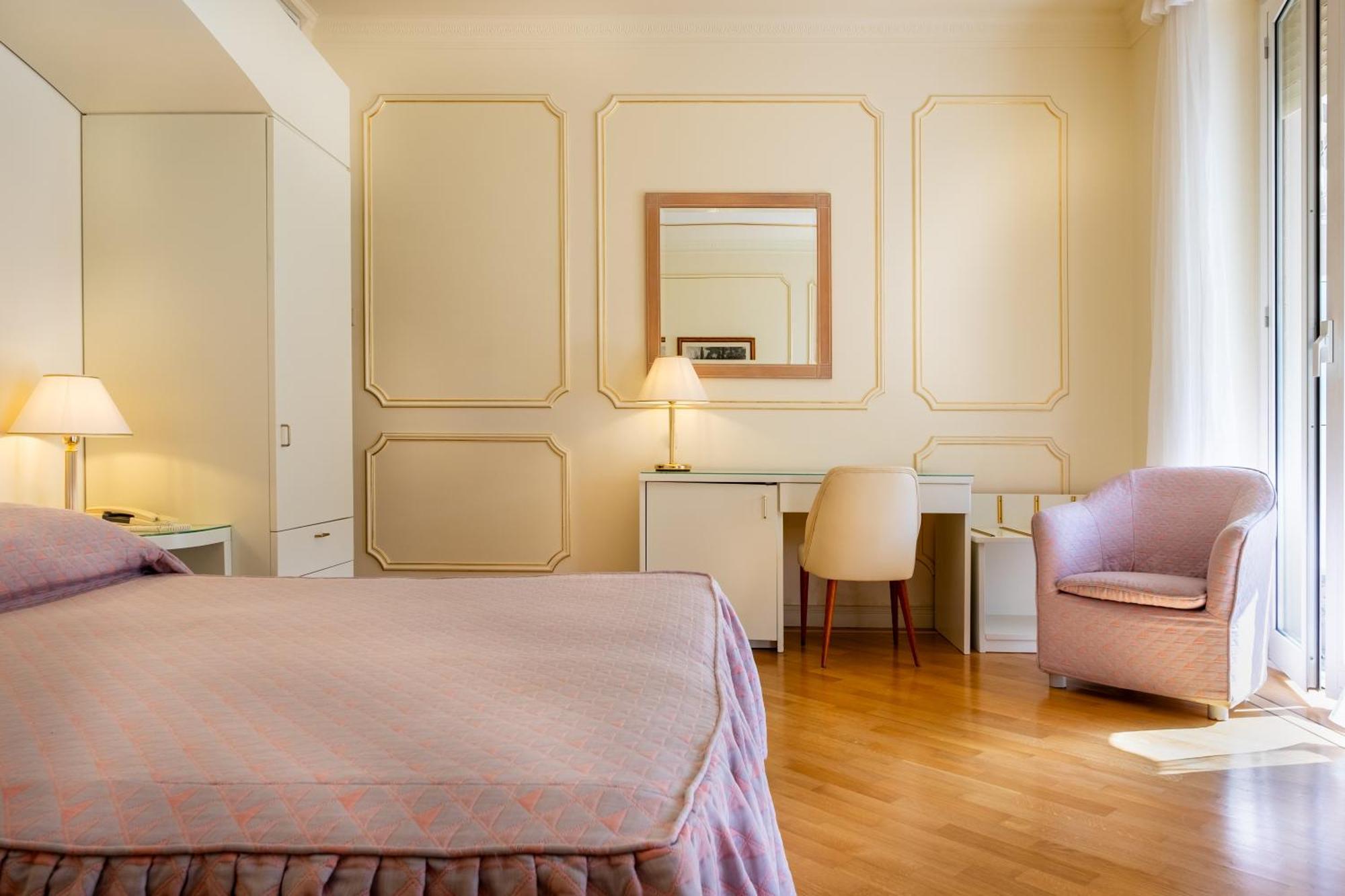 Hotel Astoria Stresa Esterno foto